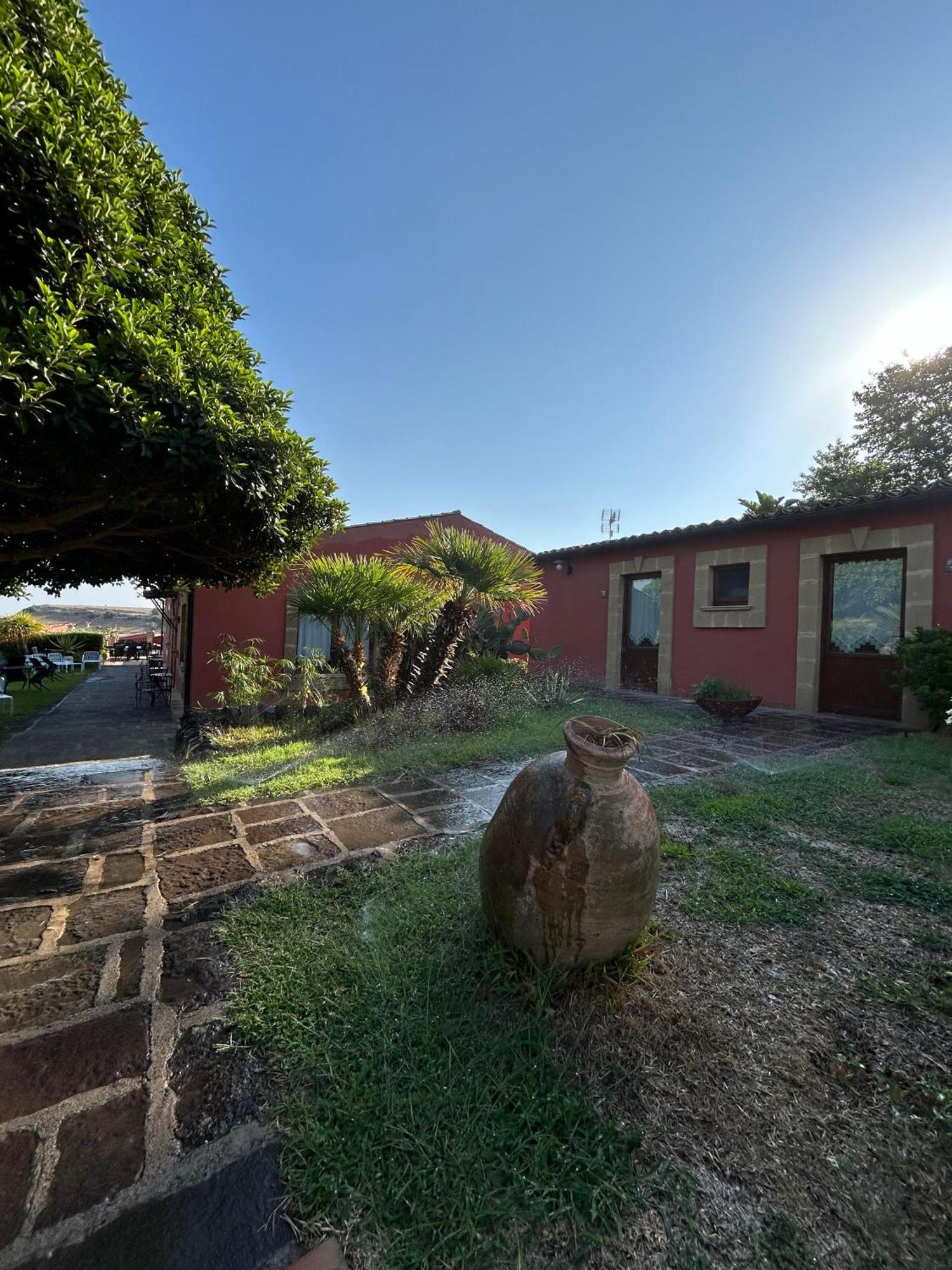 Borgo Nocchiara Hotel Carlentini Kültér fotó